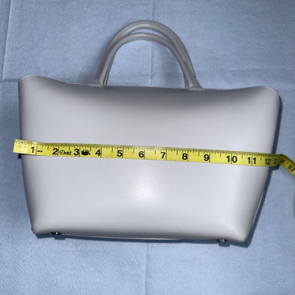 Handbag - Picture 10 of 12